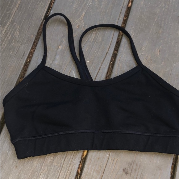 Lululemon size 2 Y Bra with pretty mesh - Picture 1 of 4